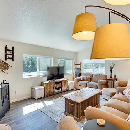 Riverfront Home With Deck, Near Mount Rainier! Packwood Exterior photo